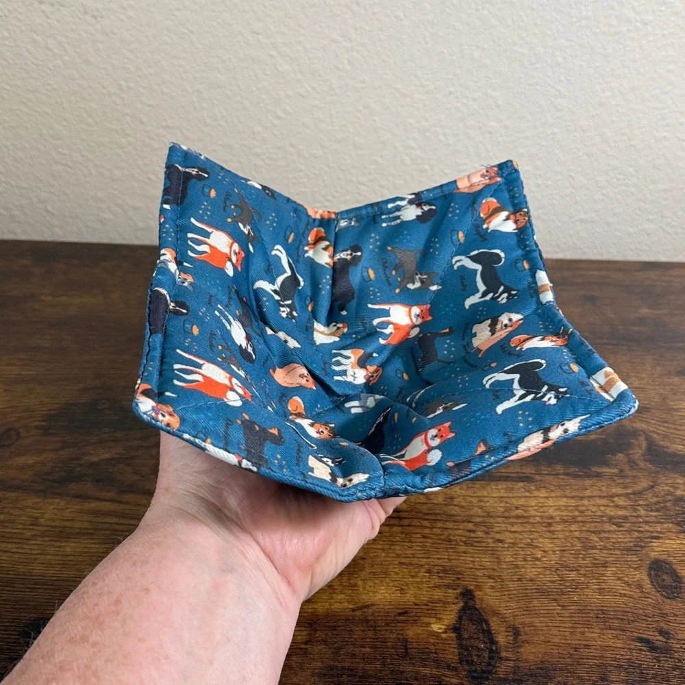 Microwave Bowl Pot Holder with Cute Dog Pattern